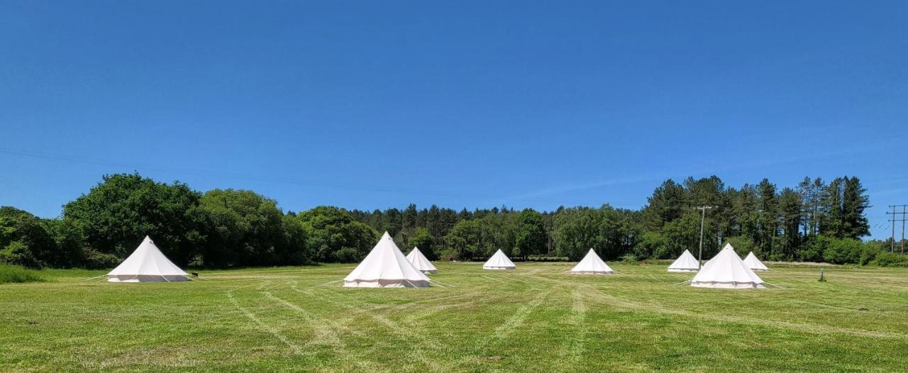 Dorset Glamping Fields Hotel Corfe Mullen Екстериор снимка