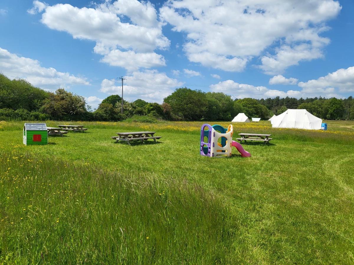 Dorset Glamping Fields Hotel Corfe Mullen Екстериор снимка